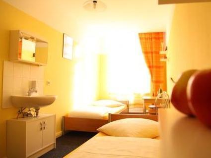 Hotel Pension Insor เบอร์ลิน ภายนอก รูปภาพ